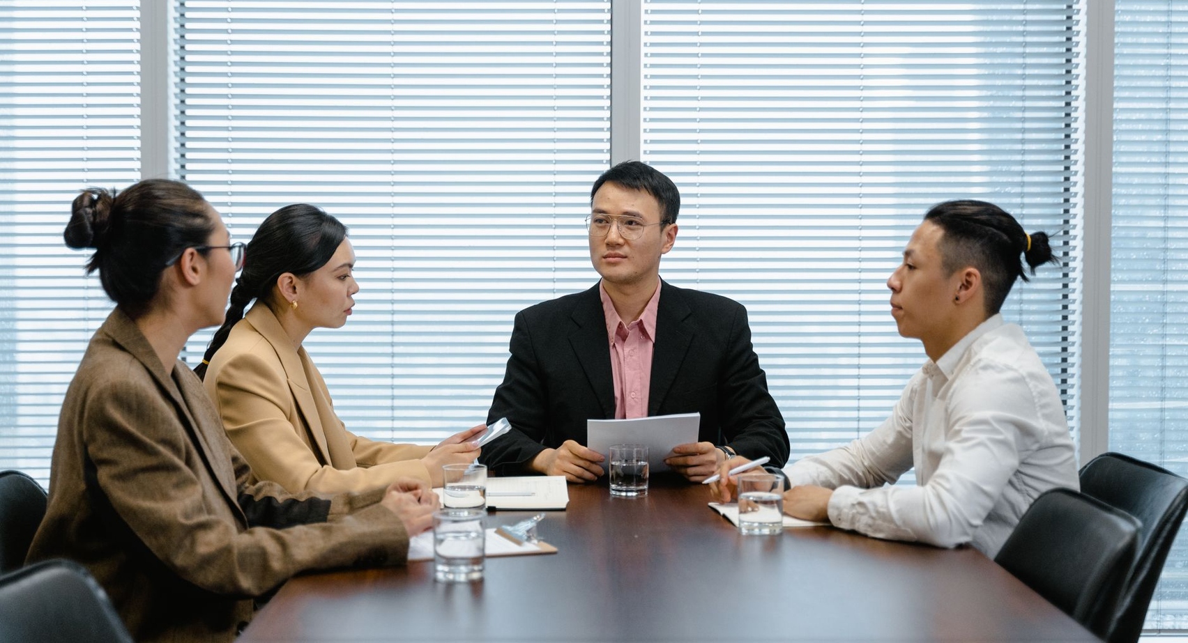 Account Executive's Guide to High-Converting LinkedIn Outreach: Mastering Account Executive Outreach Best Practices