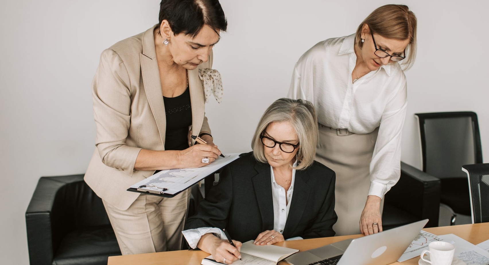 CRO's Edge: Mastering Strategic Outreach for Executive Engagement in 2026