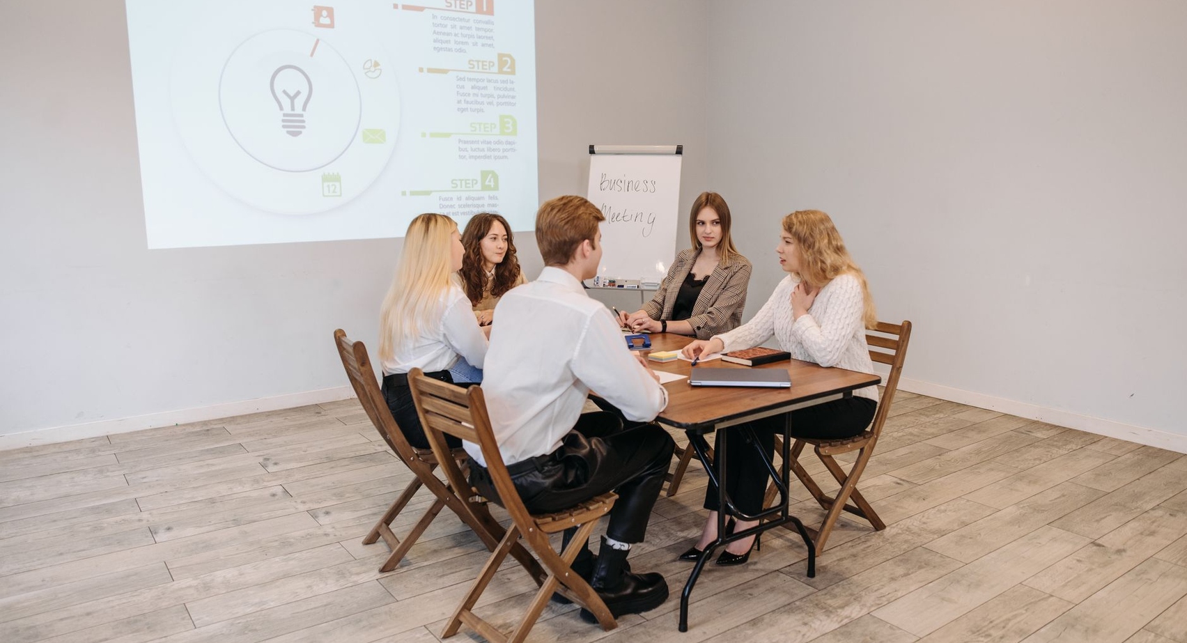 The Founder's Playbook: Mastering Early-Stage B2B Outreach and Growth in 2026