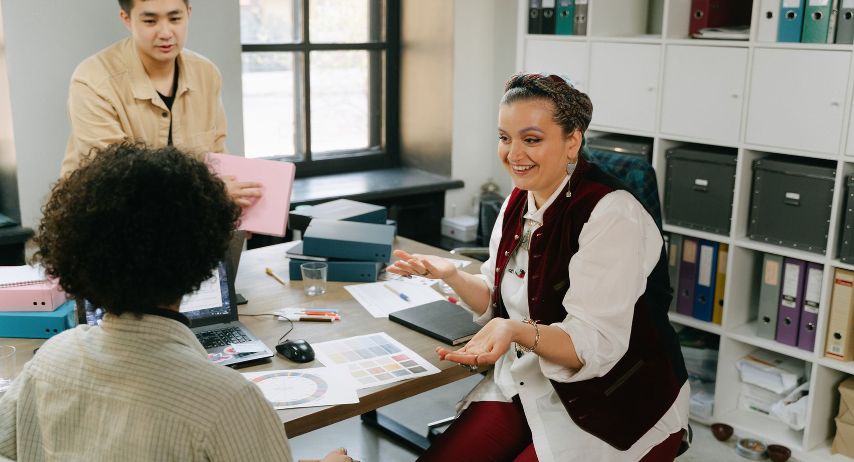 Master LinkedIn ICP Targeting: Find Your Ideal Customers at Scale