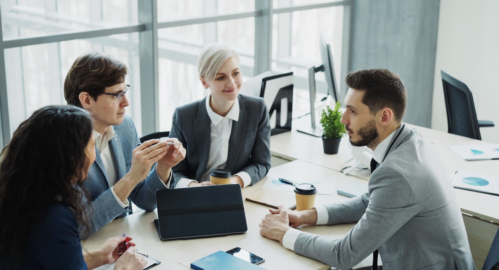 Achieve a 40% LinkedIn Cold Message Reply Rate: The Ultimate 2026 Guide