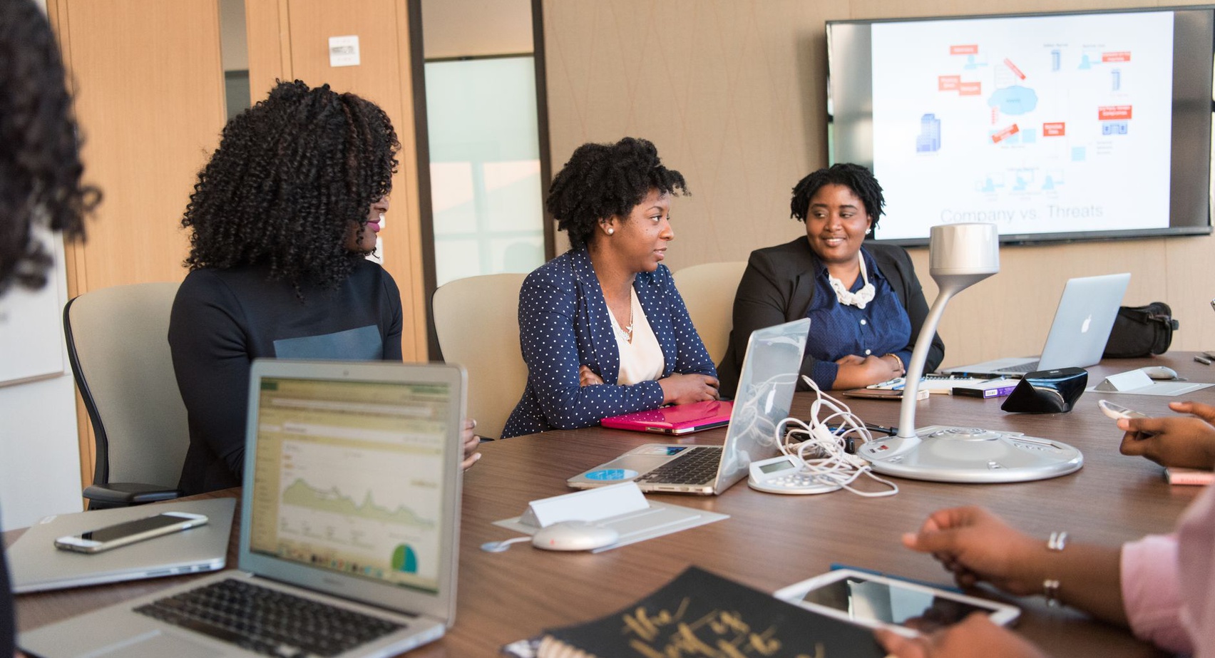 LinkedIn Brand Building for B2B Sales: Amplify Your Outreach in 2026