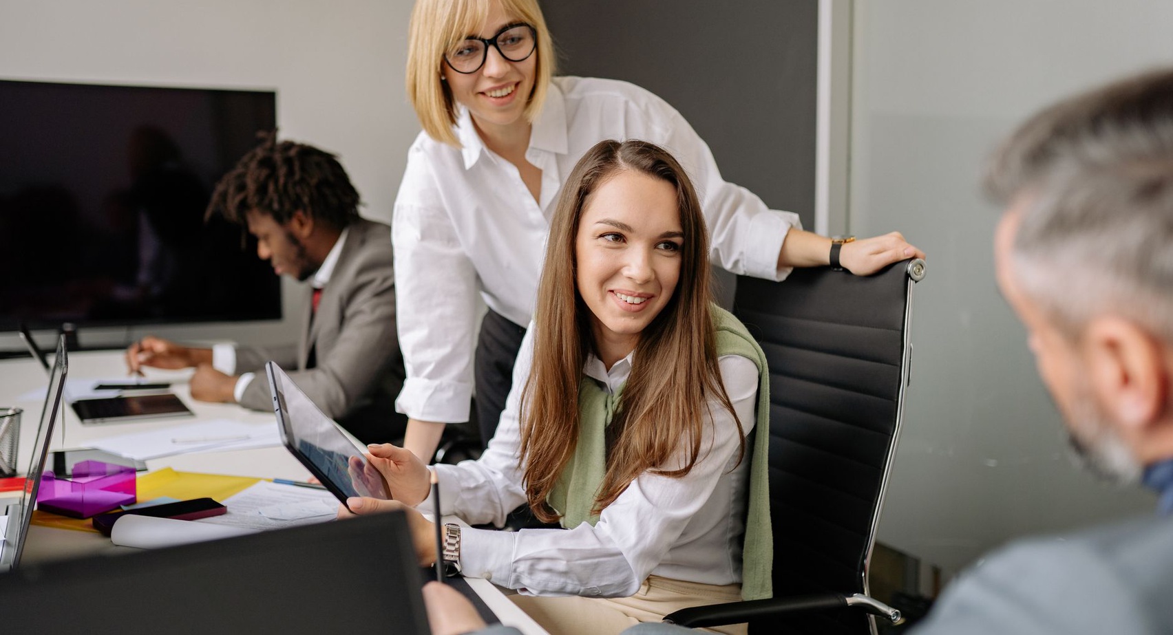 The Definitive LinkedIn Outreach Playbook for Sales Development Representatives in 2026