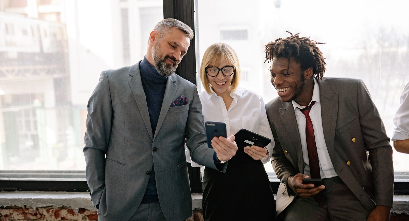 LinkedIn Outreach for SaaS in the USA: Your Playbook for Booking Enterprise Demos in 2026