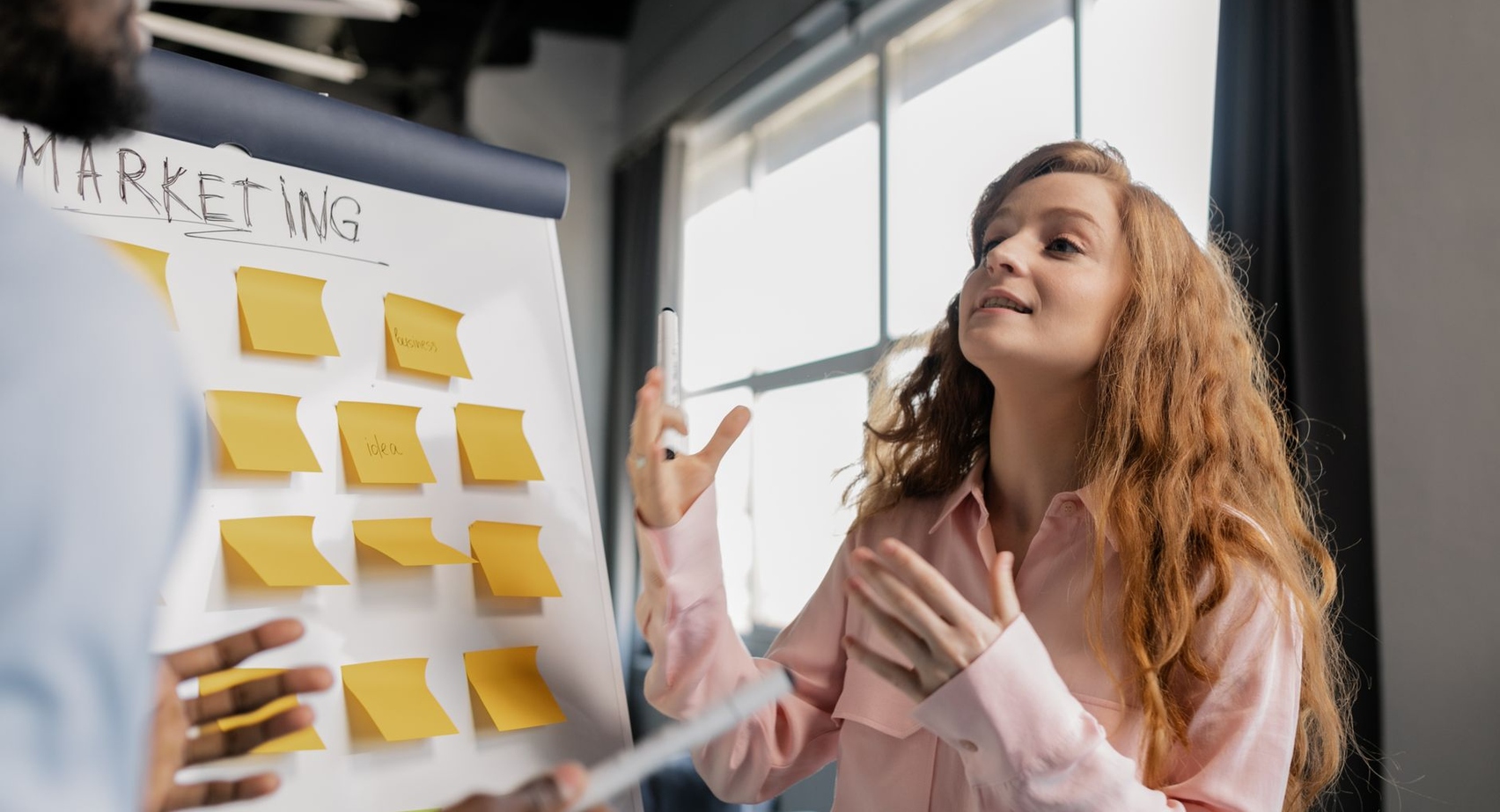 The Marketing Manager's Ultimate Guide to Effective LinkedIn Outreach for Brand Awareness in 2026
