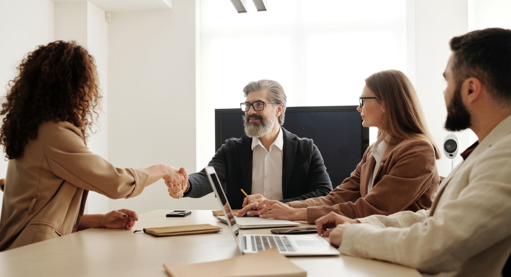 Recruiter's Guide: Mastering LinkedIn Outreach for Engaging Top Talent in 2026