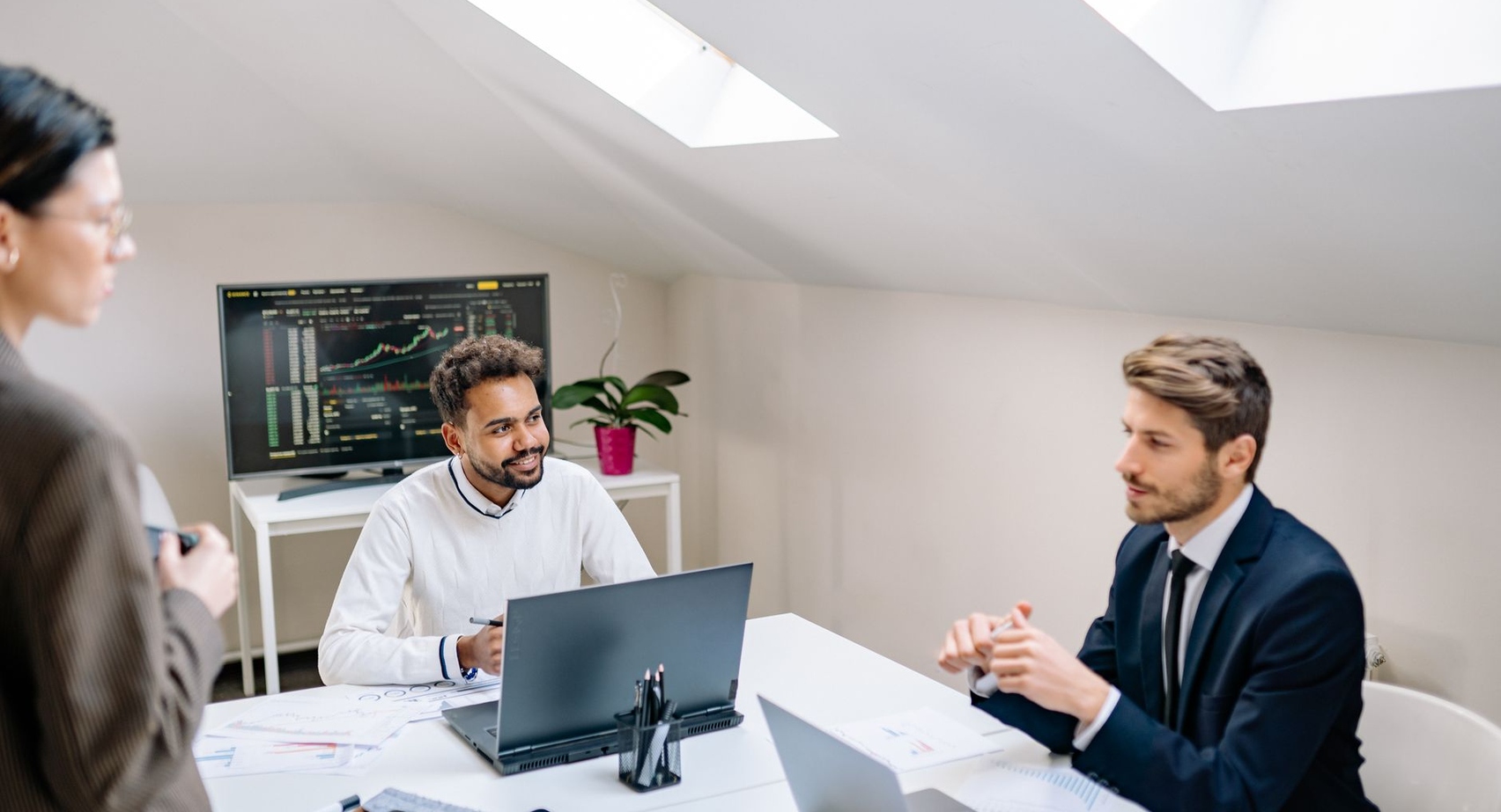 Unlock B2B Growth: The Top LinkedIn Prospecting Tools for 2026