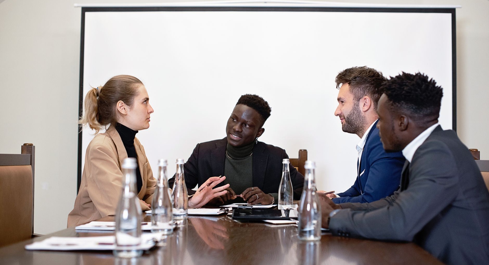 Unlock Growth: Mastering Your LinkedIn Engagement Strategy for B2B Success