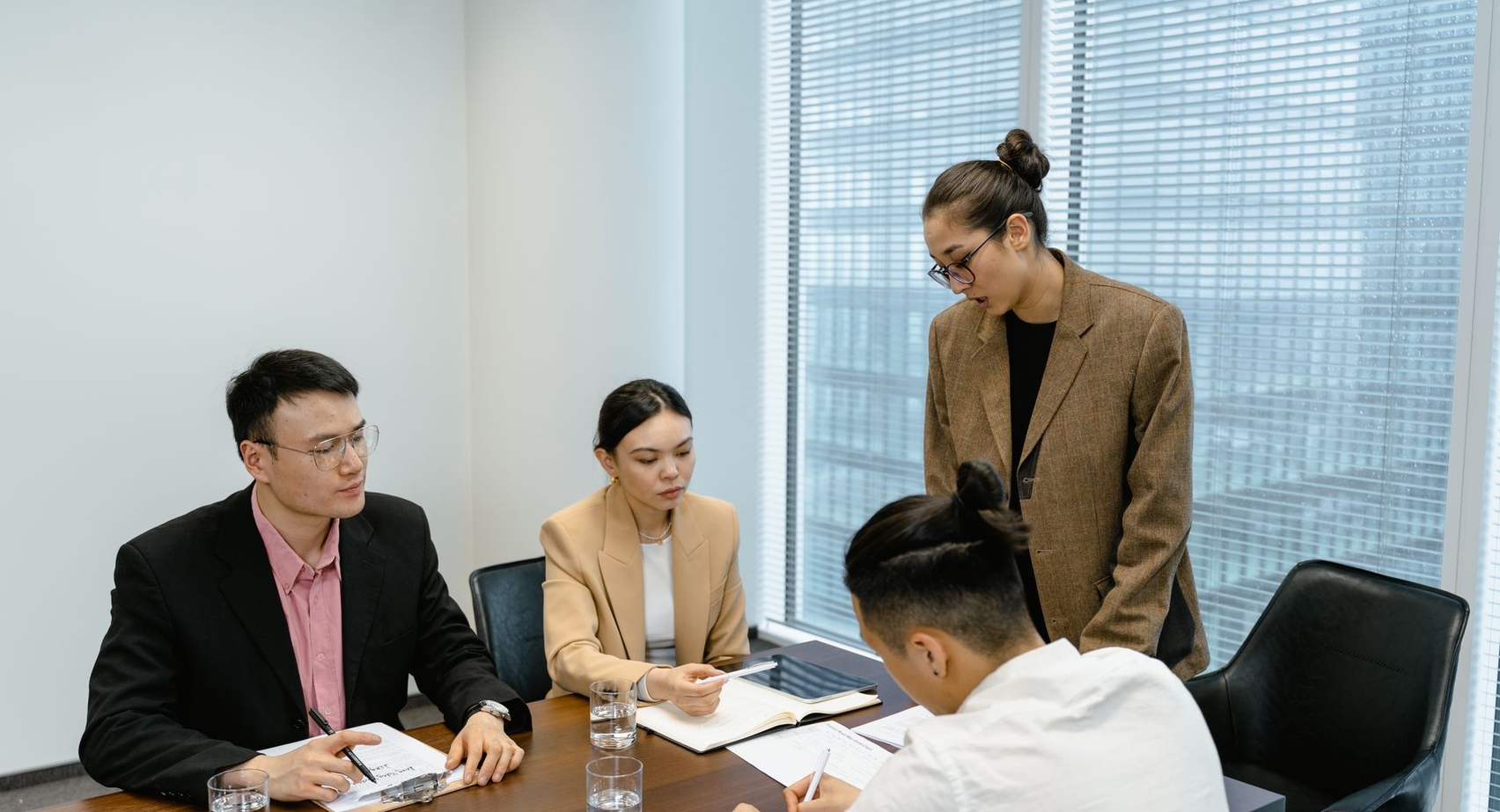 Hook Them Instantly: Mastering Effective Sales Email Opening Lines for 2026