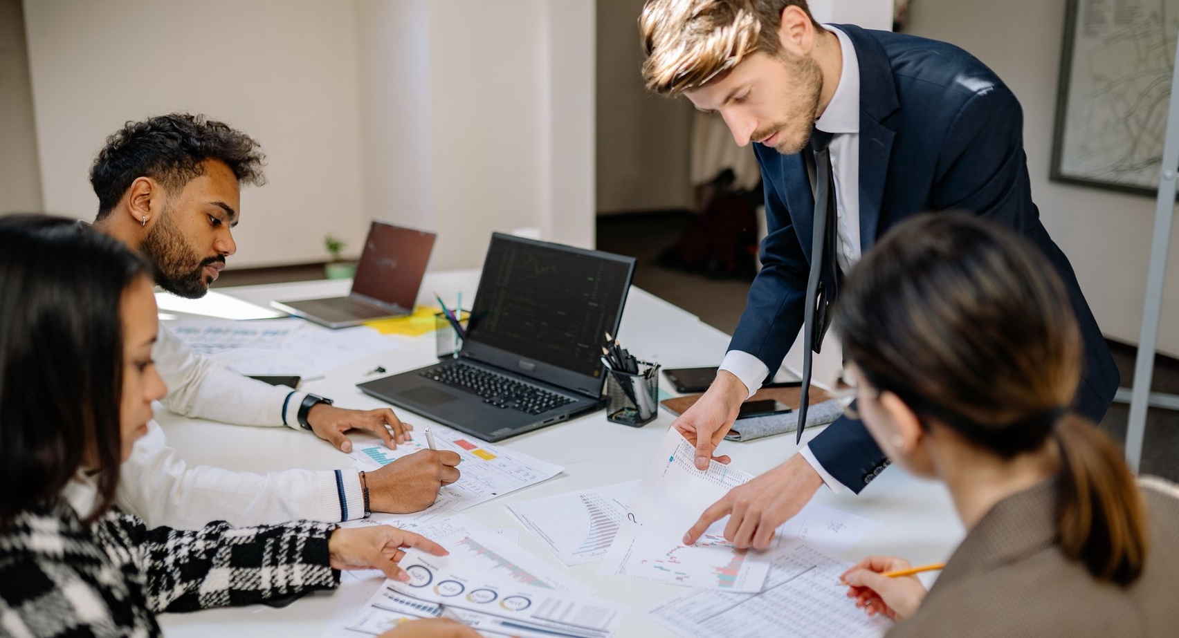 The Marketing Manager's Playbook for High-Impact B2B Outreach Campaigns in 2026