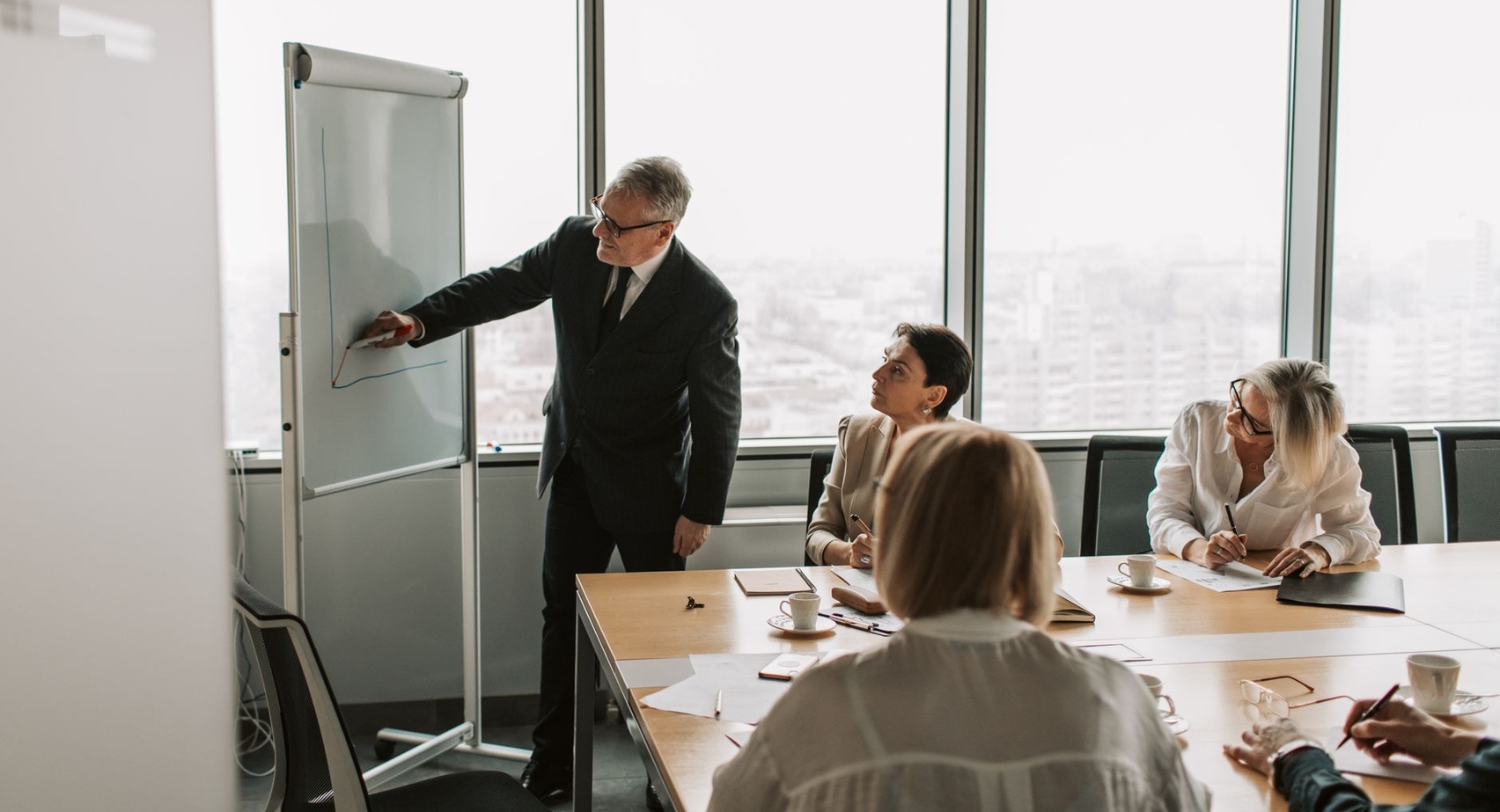 Unlock Revenue Growth: The Best Prospecting Tools for Sales in 2026