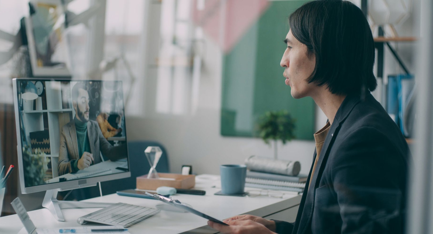 Cold Calling vs. Cold Email: Optimizing Your B2B Outreach Strategy in 2026