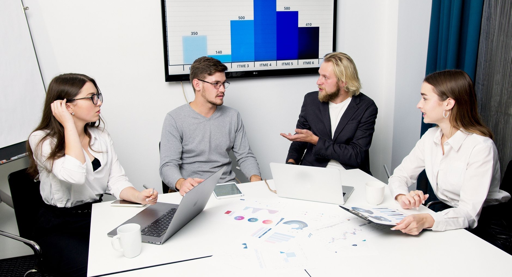 Unlocking Revenue: How Predictive Analytics Sales Revolutionizes Outreach in 2026