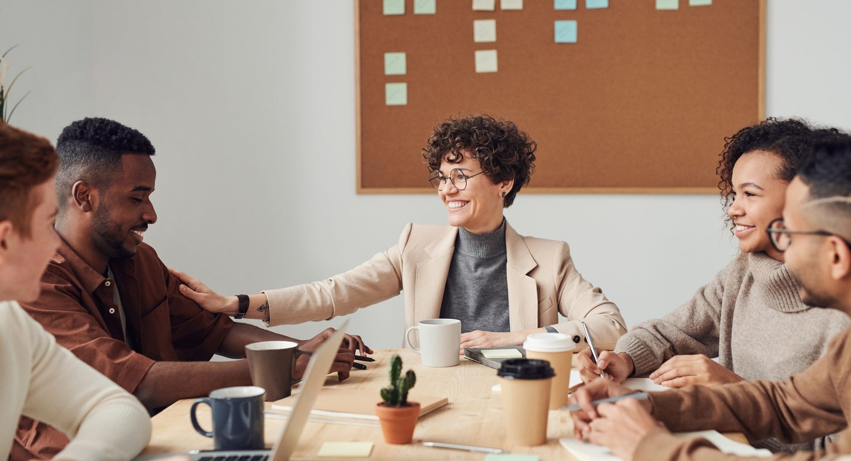 LinkedIn Outreach Best Practices: Forge Authentic Connections for B2B Growth