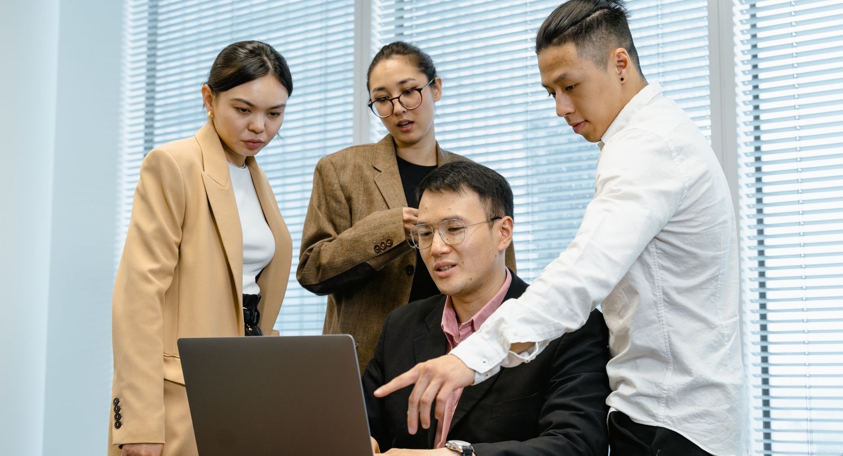 The Modern Account Executive Sales Playbook for Outreach in 2026