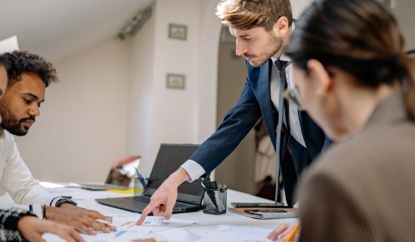 Leveraging AI in Sales: Boost Your Outreach Efficiency and Effectiveness in 2026